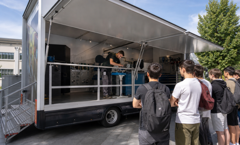 Luxembourg: SkillsTrucks take vocational occupations on the road to young people
