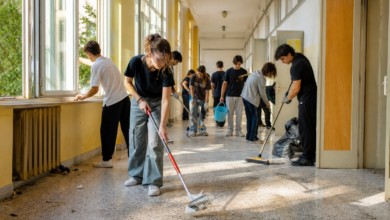Scuola occupata Napoli: gli studenti la ripuliscono dopo la protesta